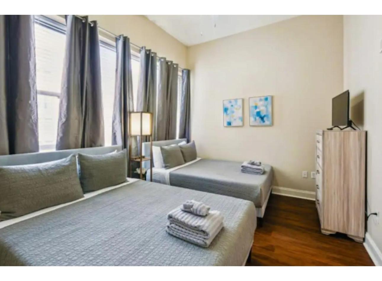 Amazing Condos Beautiful View 2 Blocks To French Quarter, Small Rooftop Pool, Gym, Seanger Theater, Super Dome, And Bourbon St New Orleans Room photo